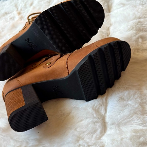 NIB Sorel Addington Lace Boot - Picture 5 of 10